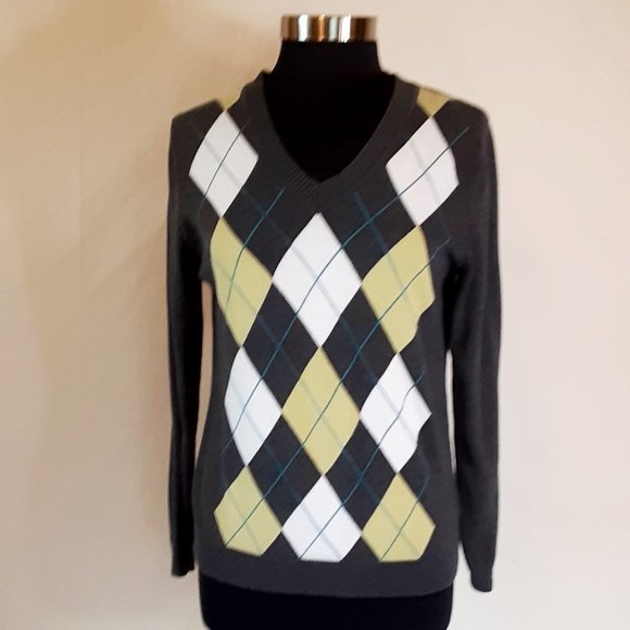 Van Heusen Sweaters - Van Heusen Argyle Sweater